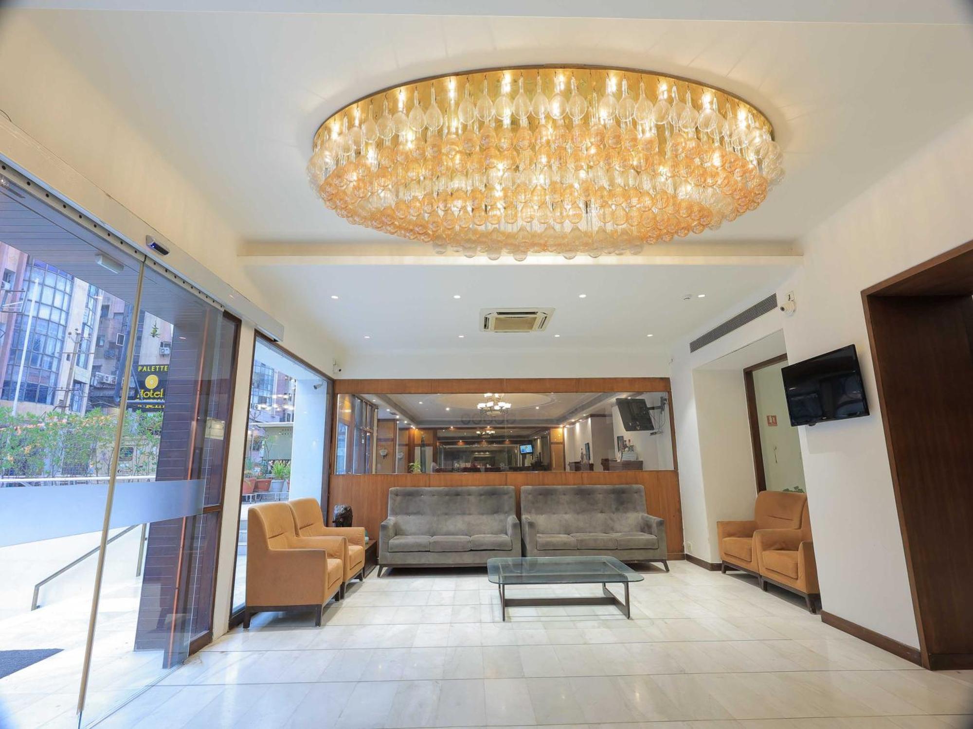 Palette Hotel Surya Vadodara Extérieur photo